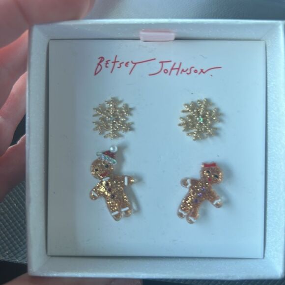 Betsey Johnson Gingerbread & Snowflake Earrings Set 2 Pairs Christmas Santa Hat - Picture 2 of 2